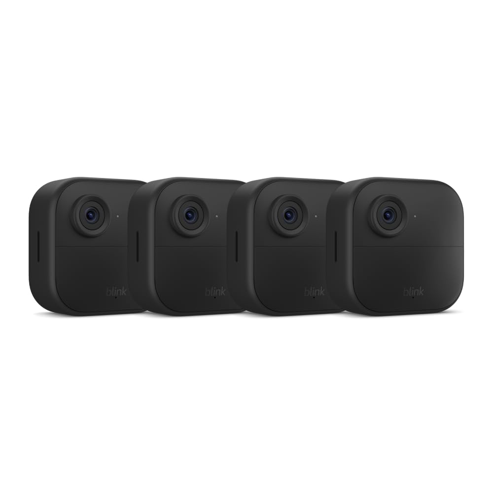 Völlig neues Blink Outdoor 4 (4. Generation) – Kabellose intelligente Sicherheitskamera, zwei Jahre Akkulaufzeit, Zwei-Wege-Audio, HD-Live-Ansicht, verbesserte Bewegungserkennung, funktioniert mit Alexa – 3-Kamera-System 