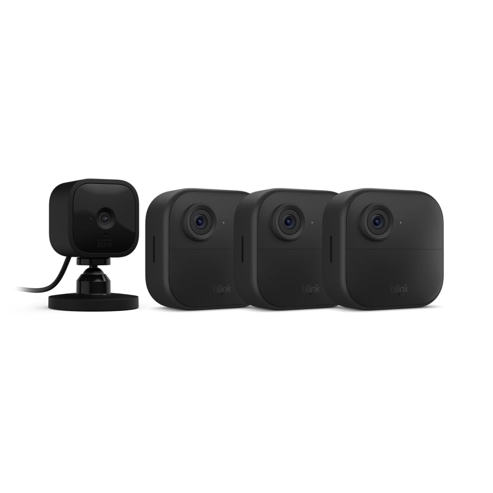 Völlig neues Blink Outdoor 4 (4. Generation) – Kabellose intelligente Sicherheitskamera, zwei Jahre Akkulaufzeit, Zwei-Wege-Audio, HD-Live-Ansicht, verbesserte Bewegungserkennung, funktioniert mit Alexa – 3-Kamera-System 