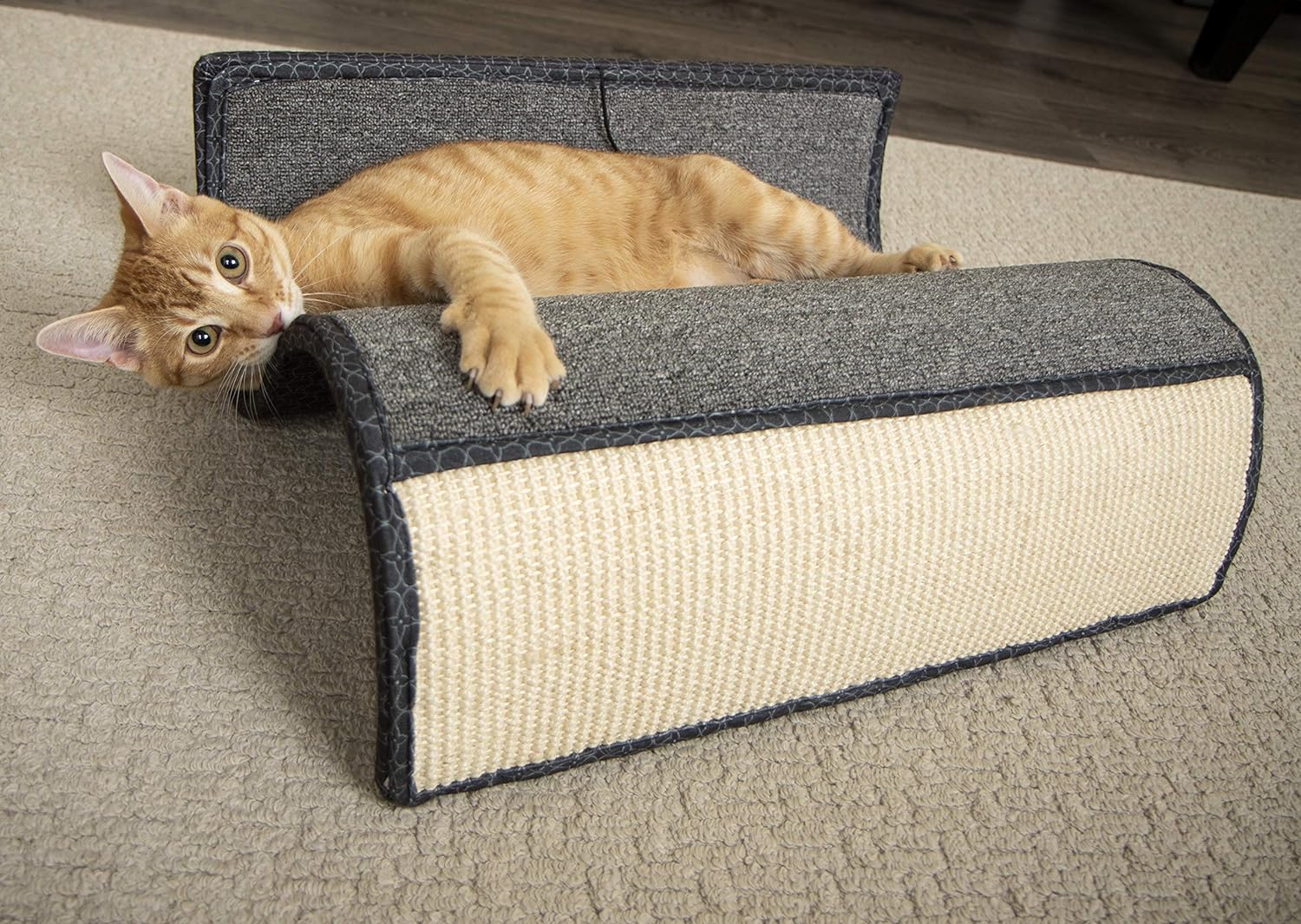 SmartyKat Rampa rascadora para gatos con ángulo de sisal, incluye hierba gatera, natural, talla única 